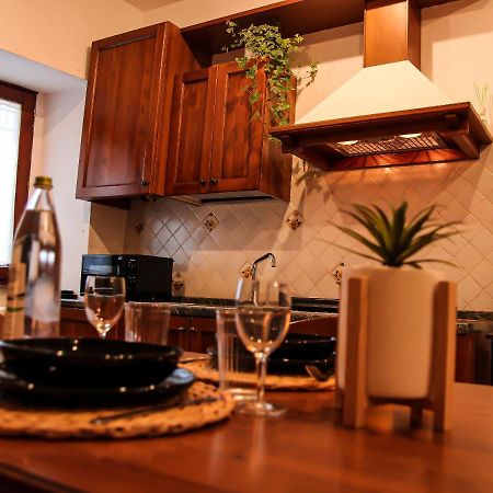 Casa Armanni - La Tua Casa Di Pietra Apartment Губио Екстериор снимка