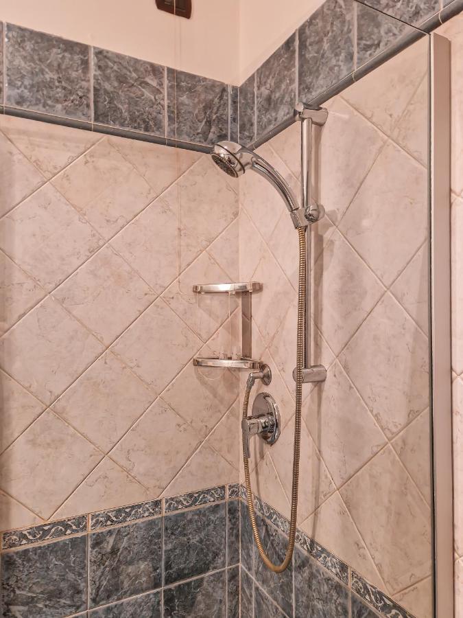 Casa Armanni - La Tua Casa Di Pietra Apartment Губио Екстериор снимка